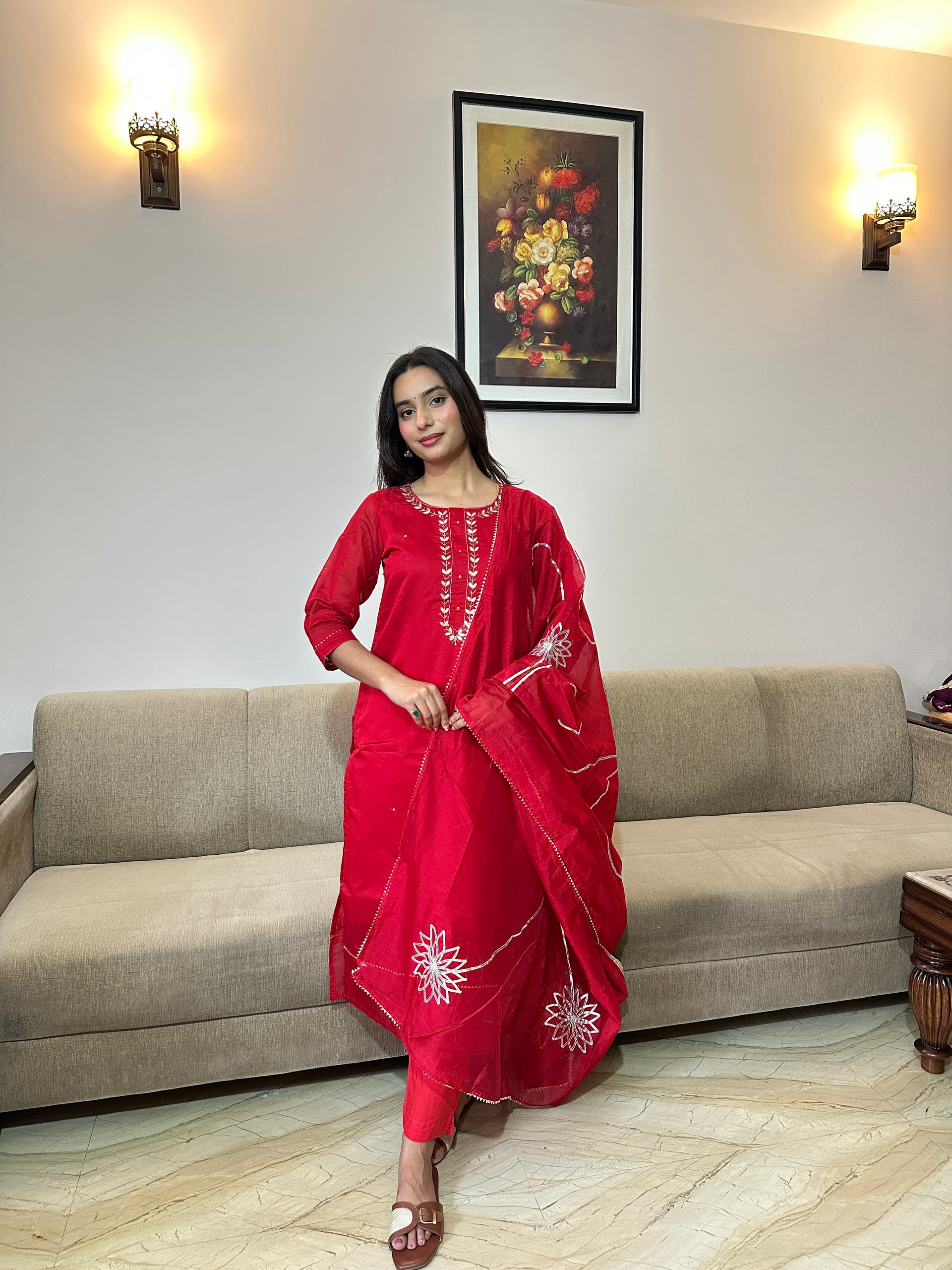 Rubi Riwayat Suit