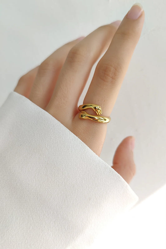 Hug Me Ring Adjustable Size
