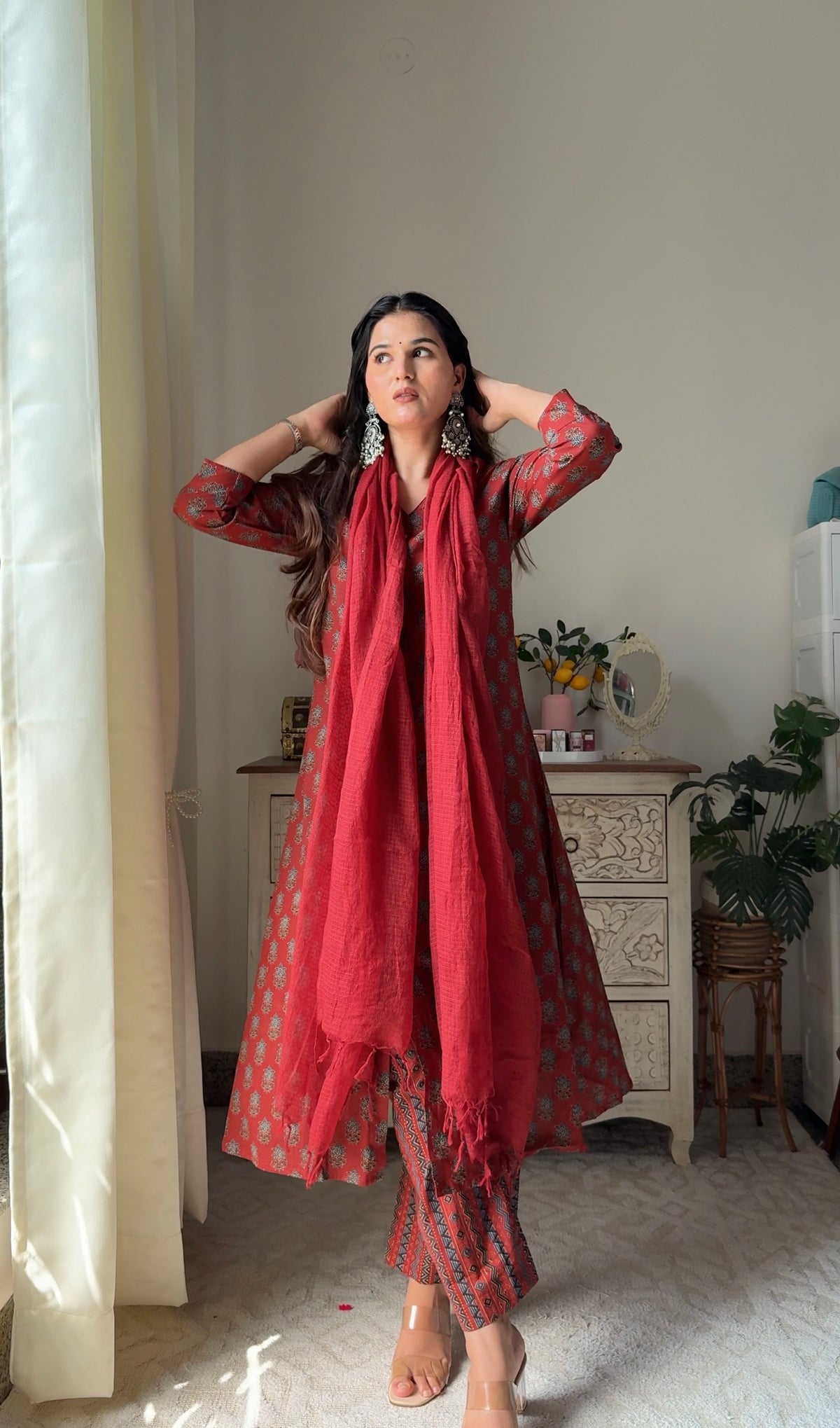 Aarohi Suit Set