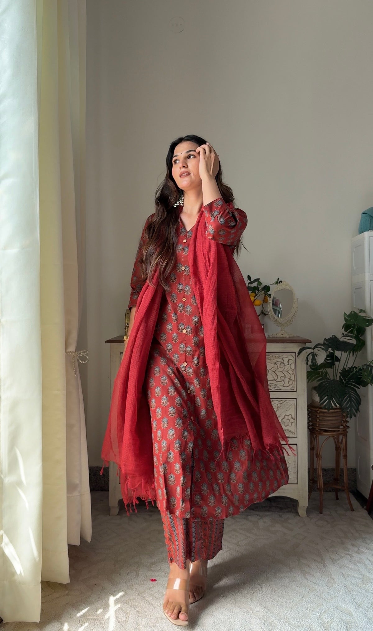 Aarohi Suit Set