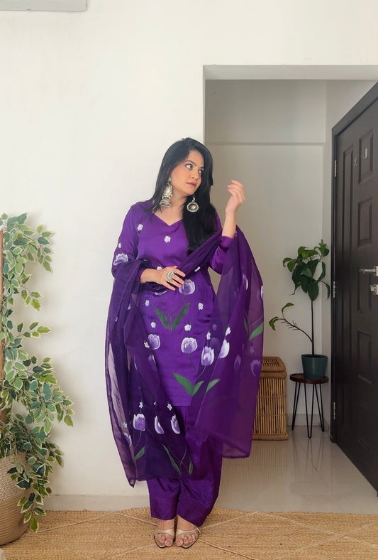 Shabnam – Hand-Painted Organza Satin Kurta Set