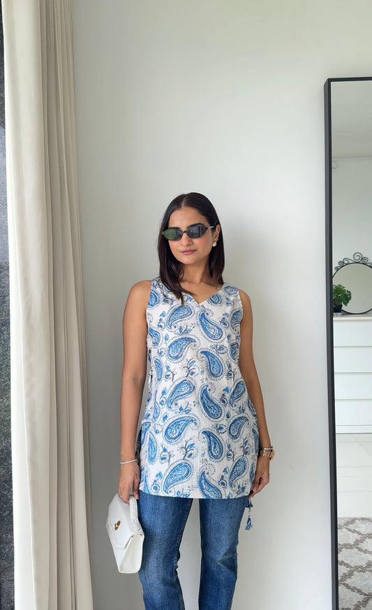 Paisley Blue & white Top