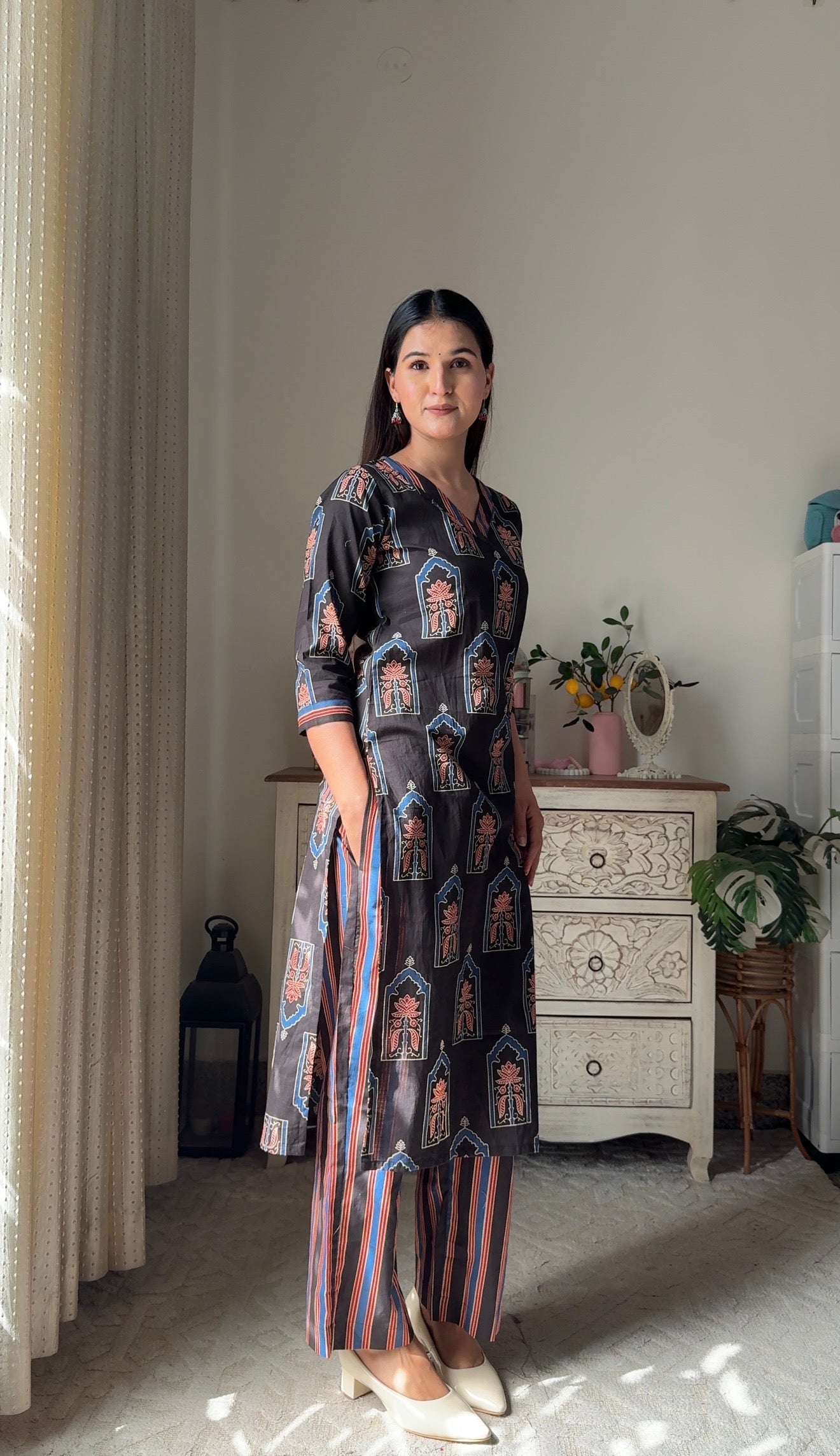 Midnight Jharokha Kurta Set