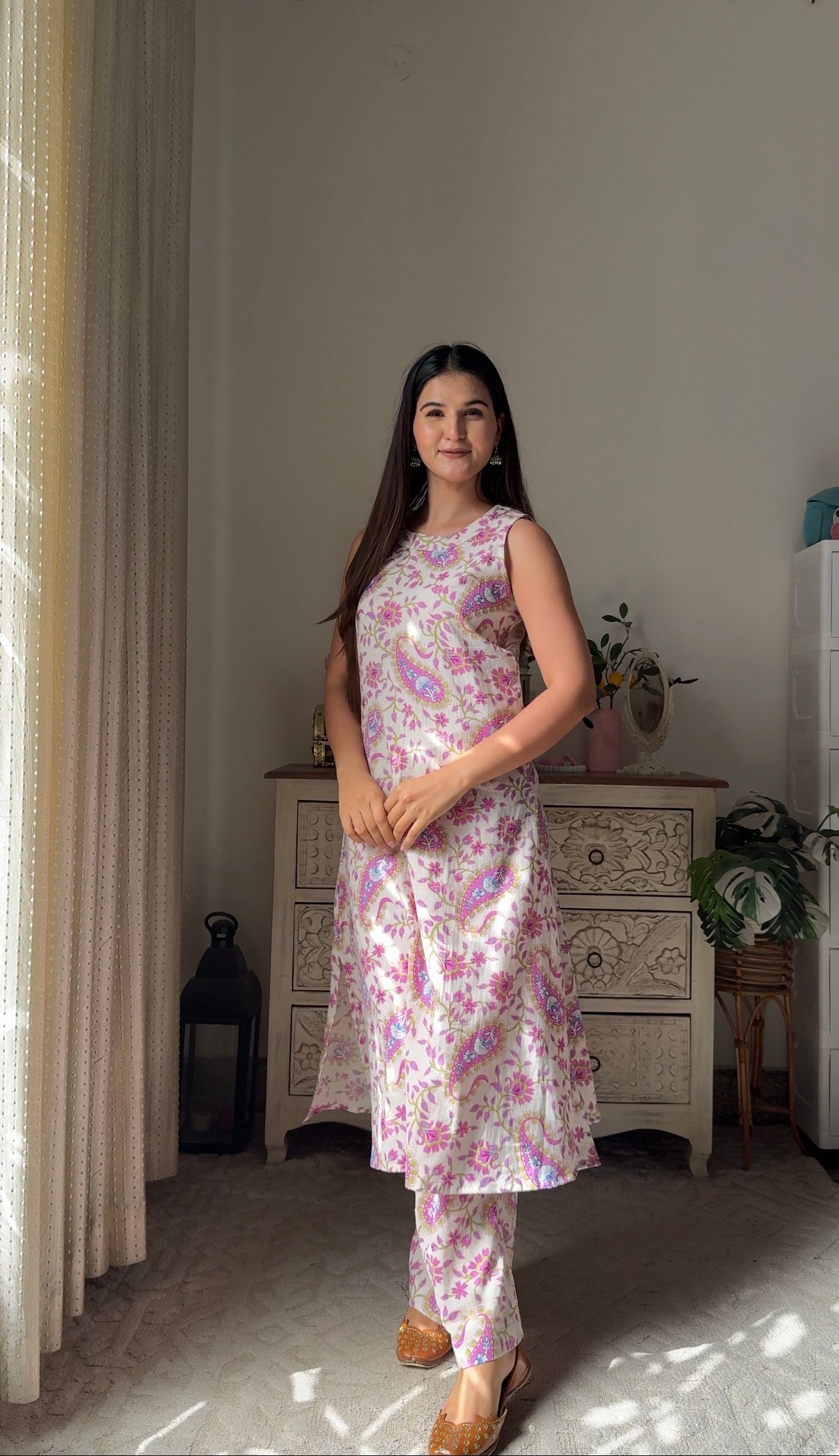 Aangan Gul Kurta Set