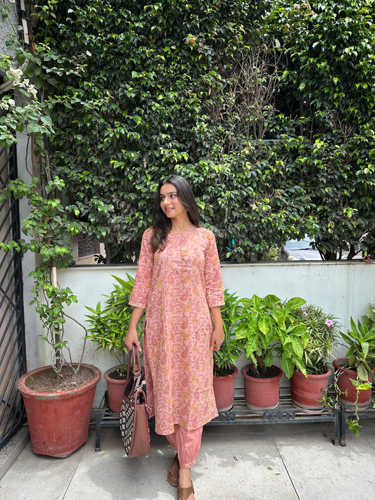 Gulabi Buta Cotton Kurta Set