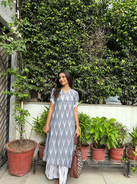 Shvet Ikat Grey Cotton Kurta Set