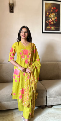 Prisha (प्रीषा) -Floral Printed - Suit Set with Dupatta - Pure Cotton