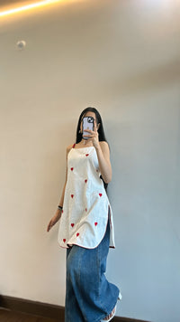 Ruhani Heart Printed Embroidery Sleeveless Top