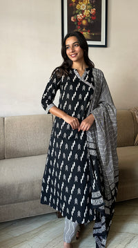Ridhima Angrakha Suit Set