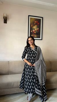 Ridhima Angrakha Suit Set