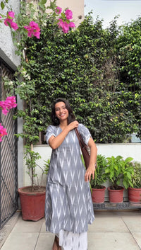 Shvet Ikat Grey Cotton Kurta Set