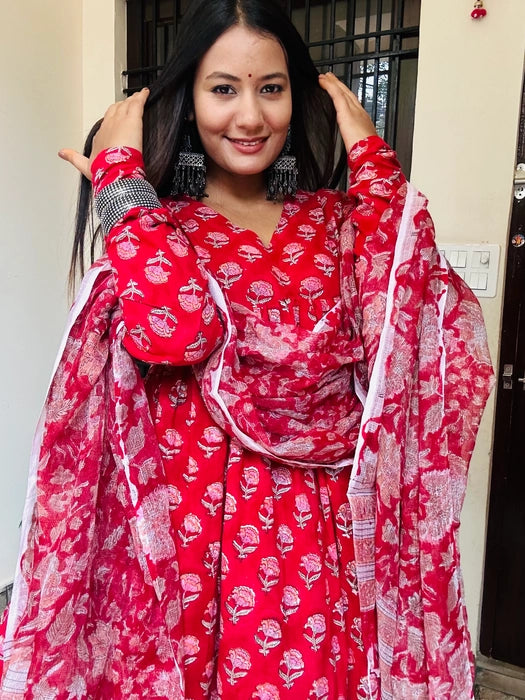 Gulabo Small Booti Pure Cotton Anarkali Gher Suit Set