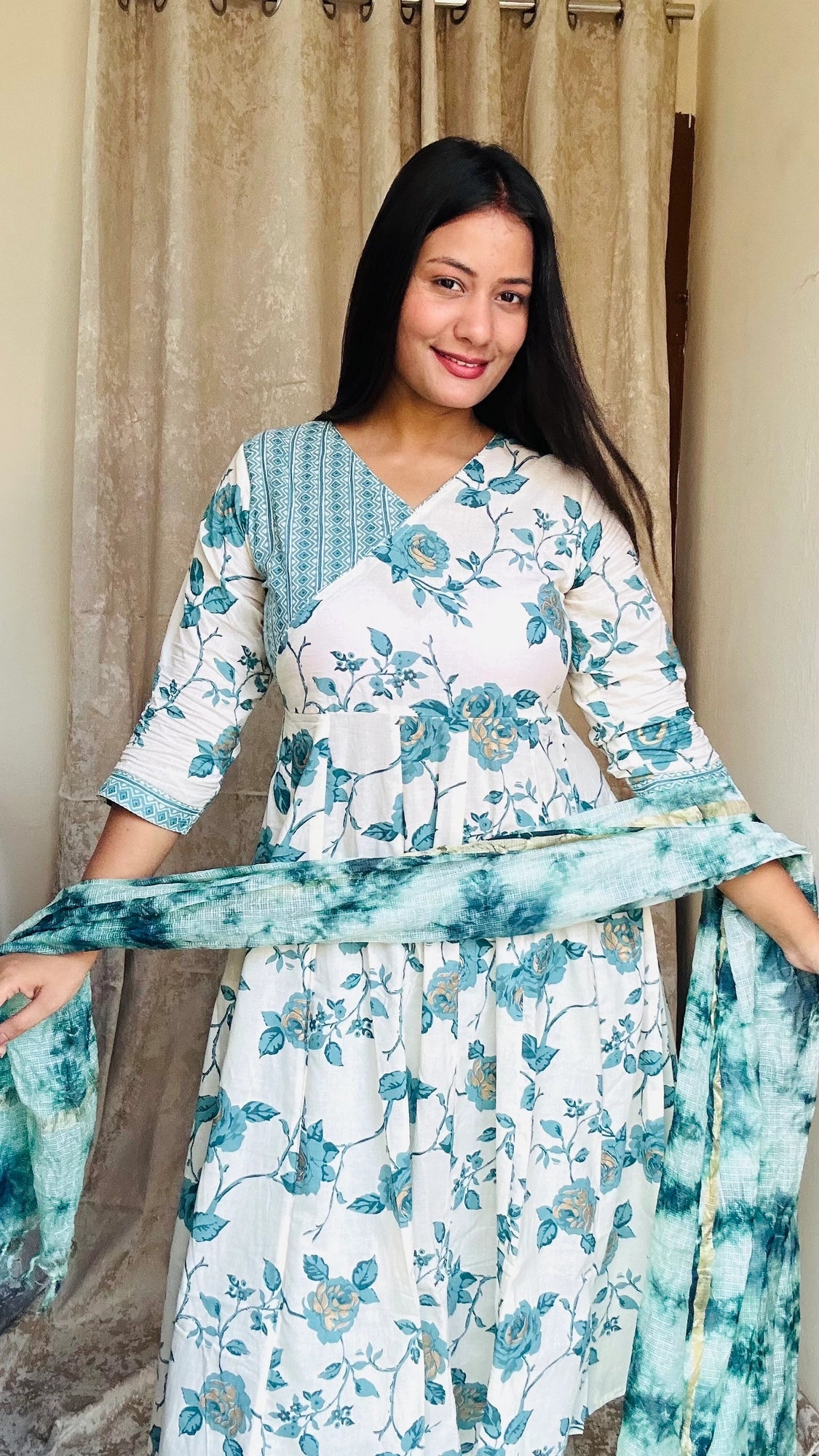 Mandakini Green & White Floral Suit Set