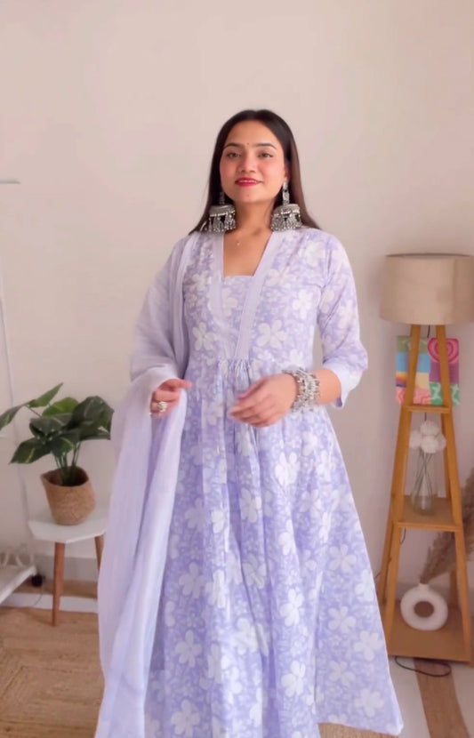 Lavender Floral White V-Neck Dupatta Set