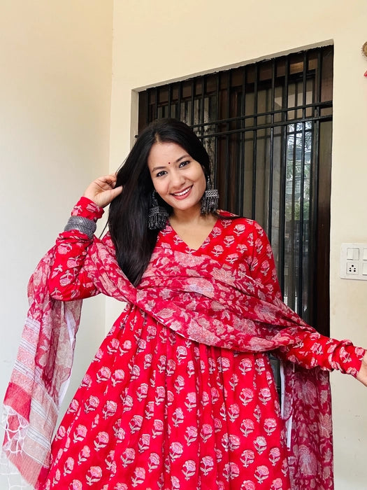 Gulabo Small Booti Pure Cotton Anarkali Gher Suit Set