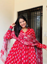 Gulabo Small Booti Pure Cotton Anarkali Gher Suit Set