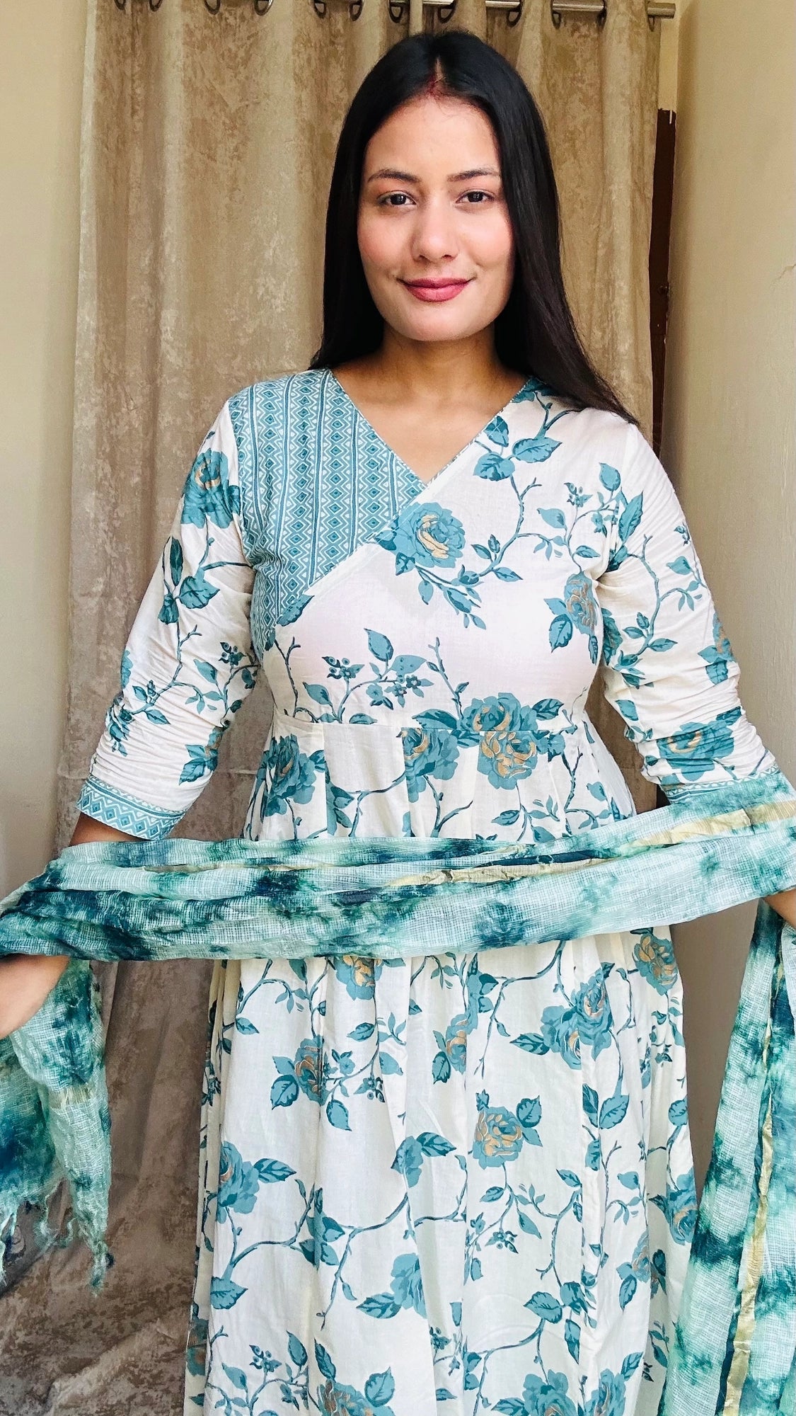 Mandakini Green & White Floral Suit Set